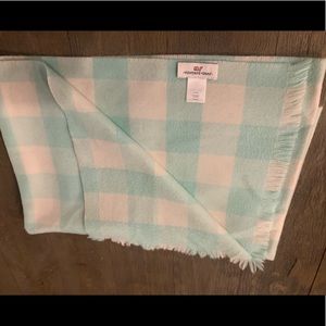 NWOT - Vineyard vines plaid scarf